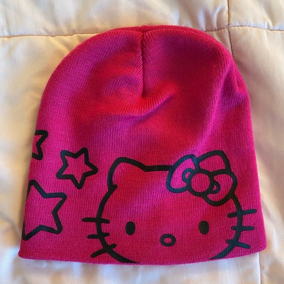 Sanrio Other - 2013 pink Hello Kitty star beanie